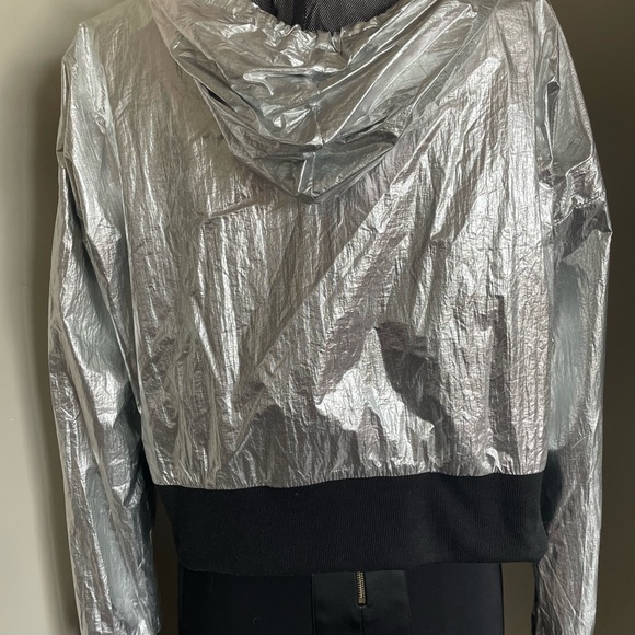 Silver & Black Cropped Hoodie/Jacket - Picture 3 of 8